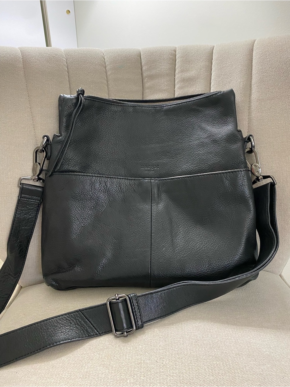 Margot New York classic crossbody